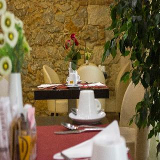 Hotel Ambrosia 4*