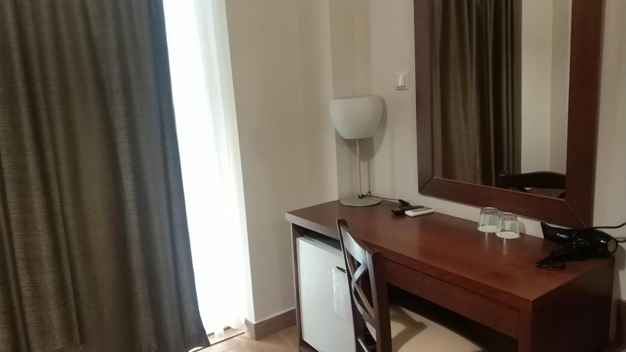 Hotel Ambrosia 4*